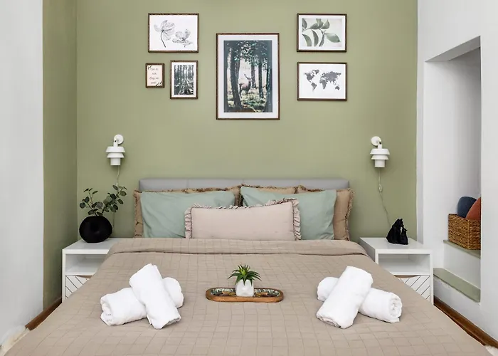 Deluxe Hillside Near Center דירה בראשוב